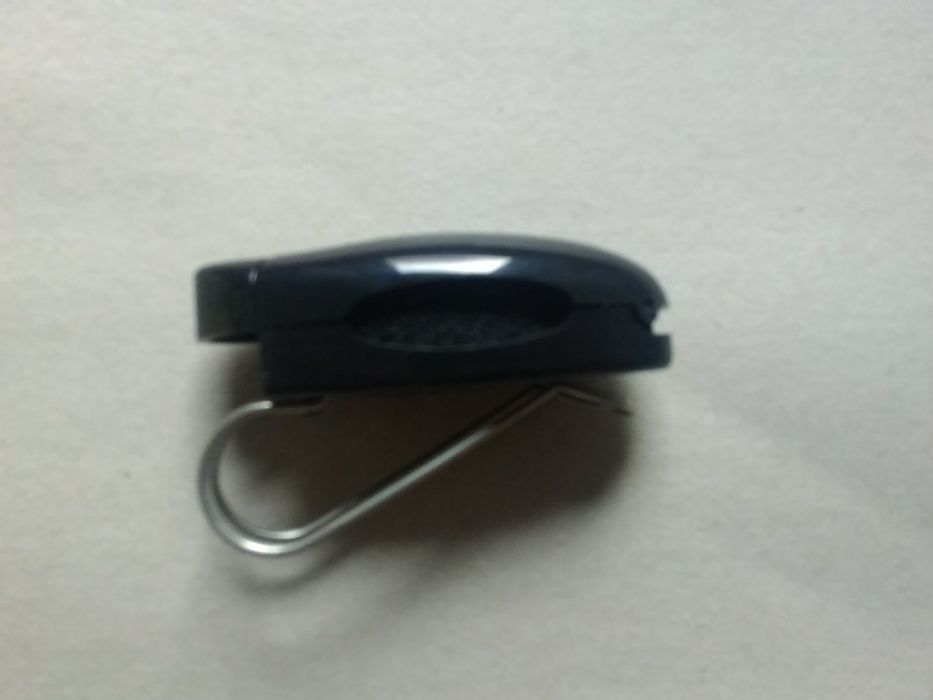 Suport pentru ochelari cu prindere la parasolar Ultimate Speed