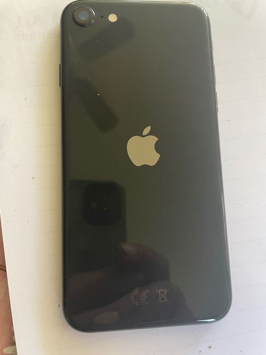 Продавам телефон IFHONE SE