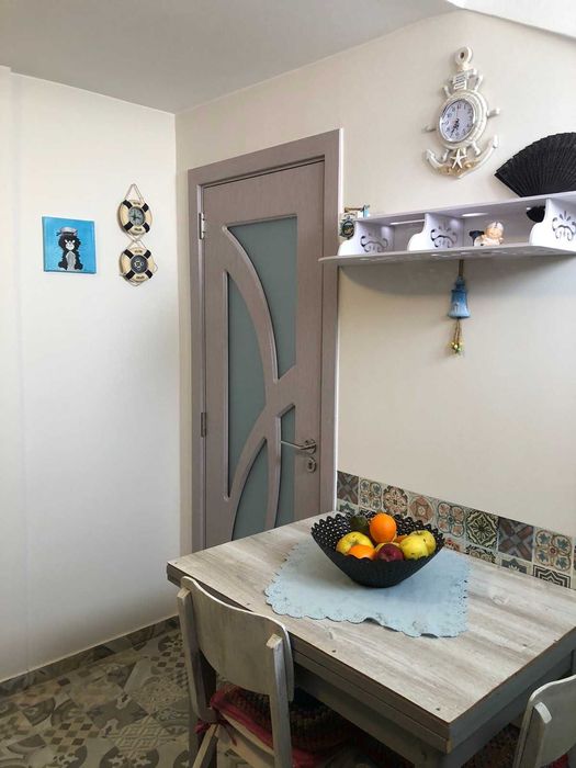 Етаж от къща за продажба  кв. Дружба 2