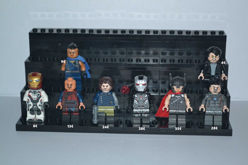 LEGO минифигурки от класически серии – Castle, Space, Marvel, DC и др.