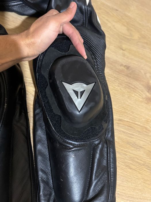 Dainese кожен екип