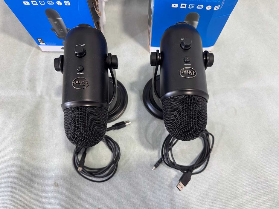 Микрофон настолен  Logitech Blue YETI
