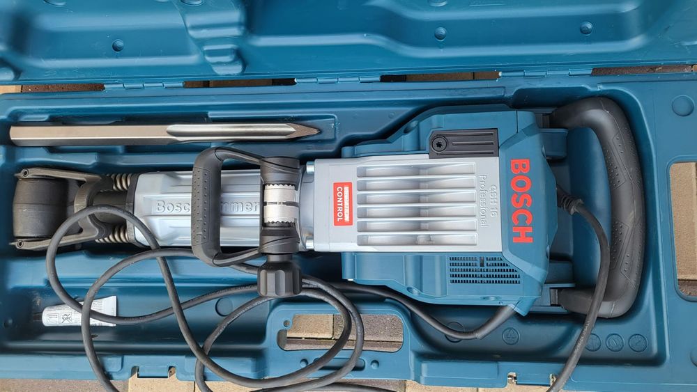 Demolator profesional Bosch GBH 16