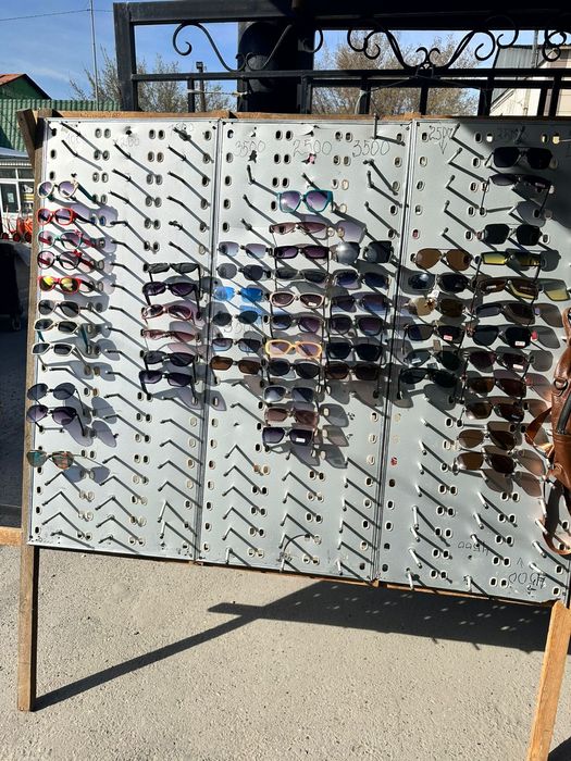 Подставка для очки ветрина