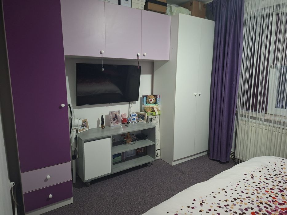 Vand apartament 3 camere