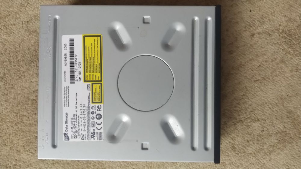 DVD-ROM DRIVE като нов