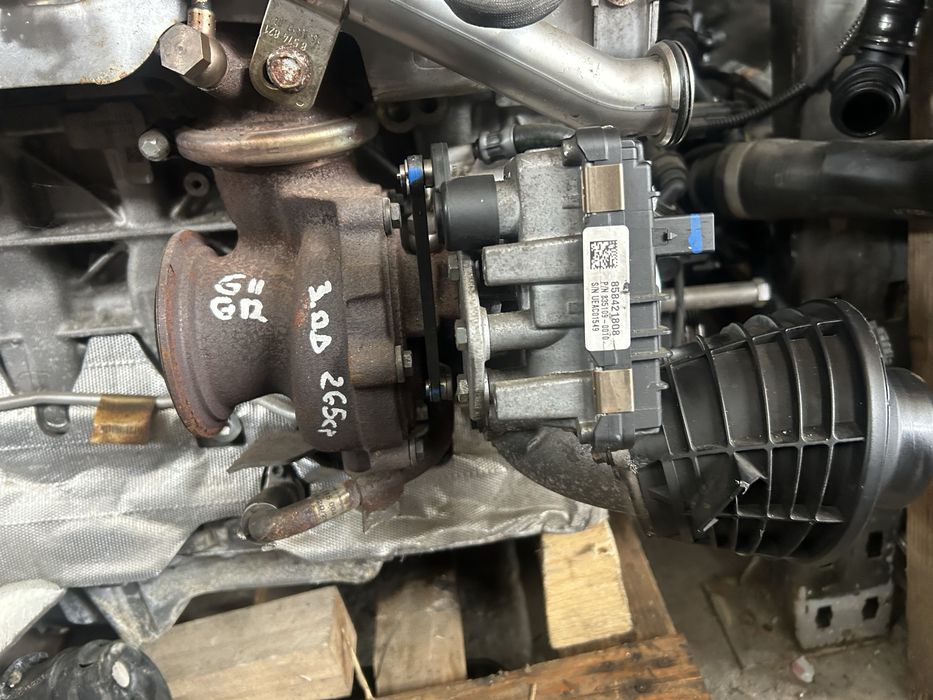 Turbină BMW seria 7 G11 , G12 730 D 265 cp 2017