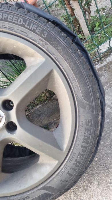 Vand jante aliaj 17” cu anvelope de vara