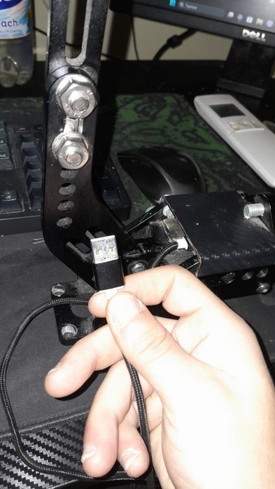 Ръчна спирачка за гейминг