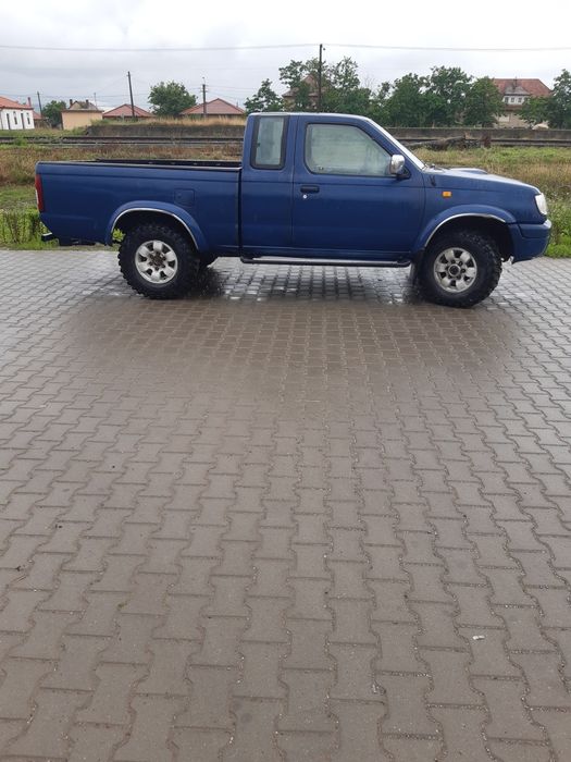 Nissan navara d22