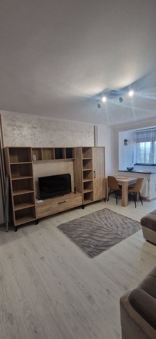 De inchiriat garsoniera zona Astra 35m2