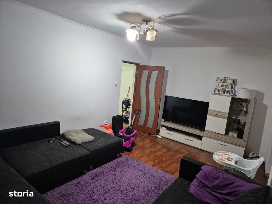 Apartament 2 camere, 50 mp, etajul 4 - zona Pietris