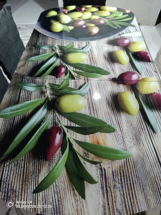 Продается стол раскладной.