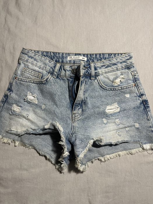 Къси дънки нови и носени