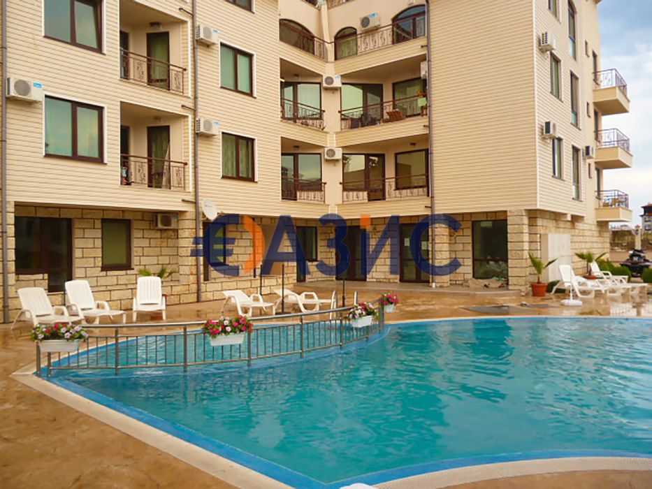 Просторно студио в Свети Никола, Кошарица, България, 60 кв. м, цена 50