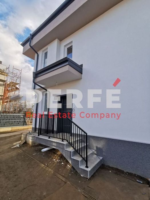 Продава се Къща в София, Кръстова вада - 200 кв.м за 2725 €/кв.м - Снимка #2