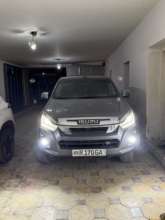 Isuzu Dmax pikab