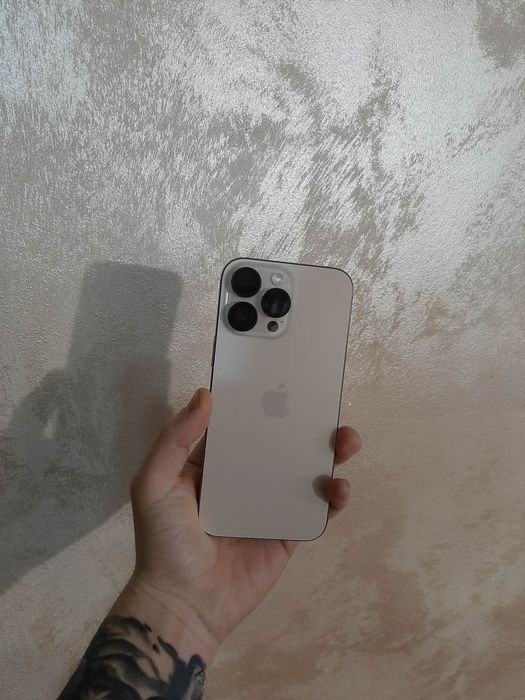 Vand iphone 16 pro max gold 256 gb  ofer garantie