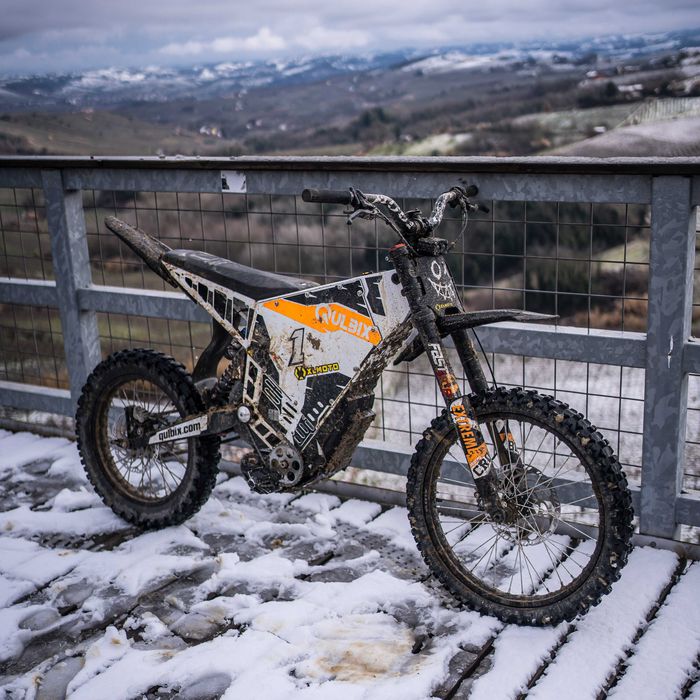 Moto - Bicicleta electrica 30.000w Qulbix / viteza 140kph - nu SurRon / Talaria / Stark Varg