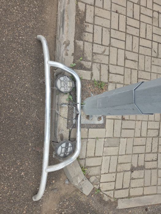 Продам кенгурятник для Toyota Caldina