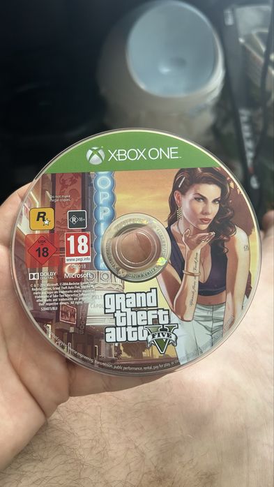 Gta V xbox one doar cd fara carcasa
