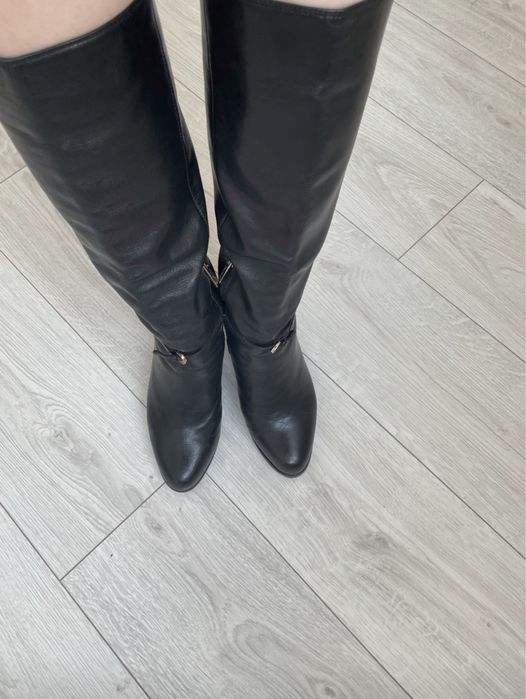 Женские сапоги