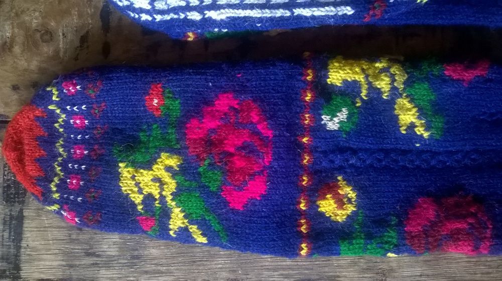 чорапи етно дебела вълна уникални