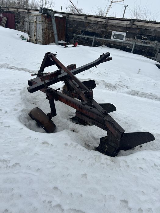 Продам плуг. Состояние нового