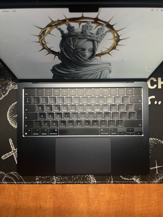 MacBook Air M2 | 8GB RAM | 256GB SSD | Space Gray | Cutie & Accesorii