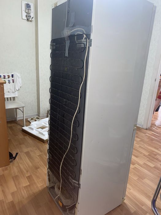 Продам не нужный холодильник