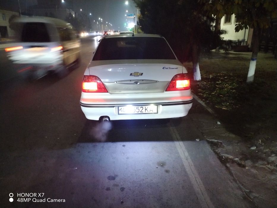 Daewo Nexia sotiladi.