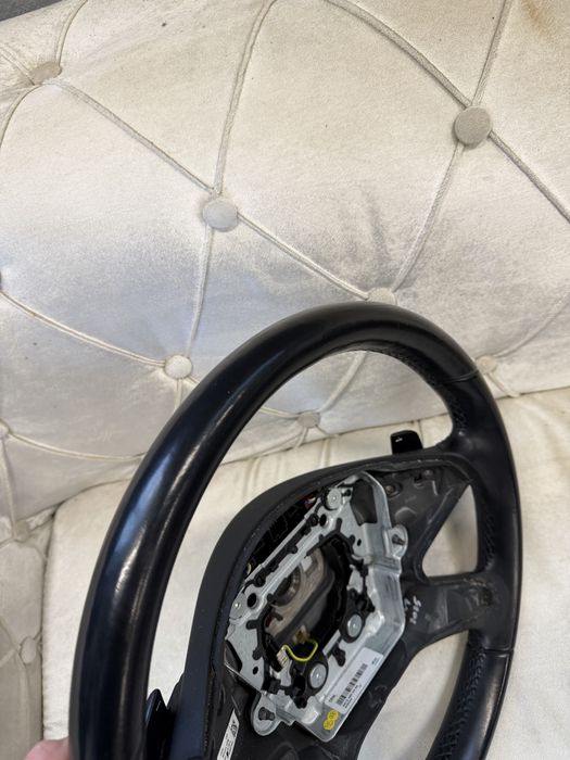 Волан с пера Mercedes benz E class W212 W207 четирилъчев мерцедес в212