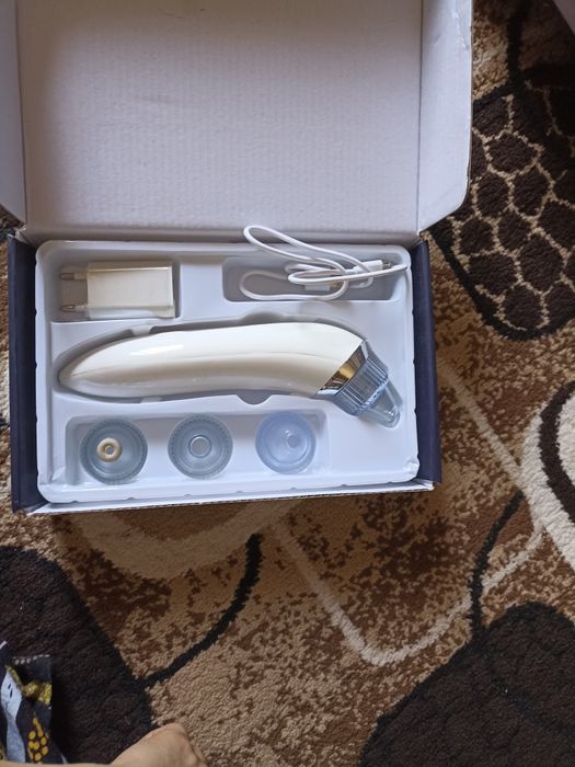 Средство вакумный для угры и очищения лица