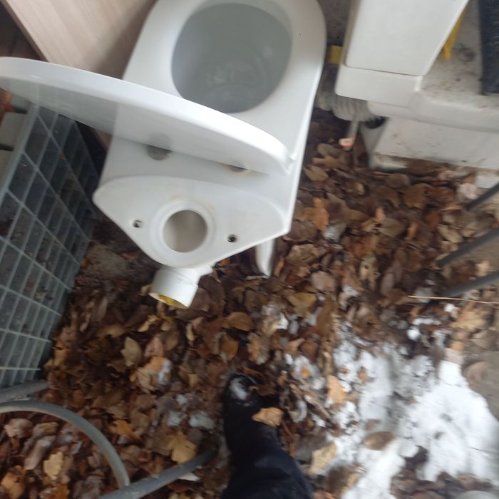 Продам б/у унитаз