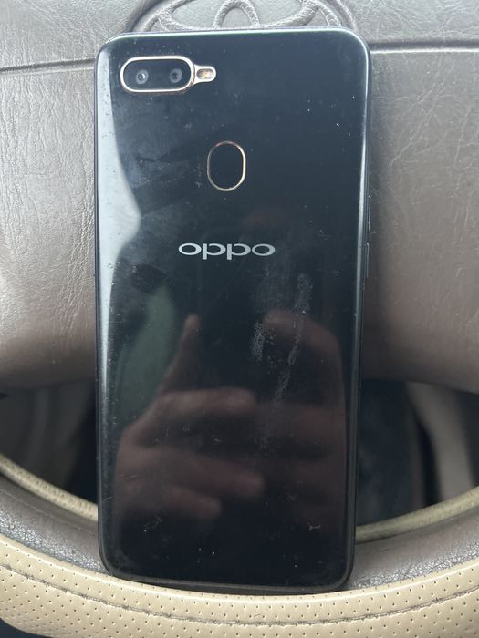 Продам телефон оппо
