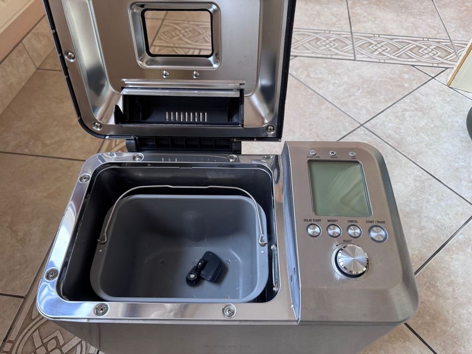 Хлебопечь от “Bork”