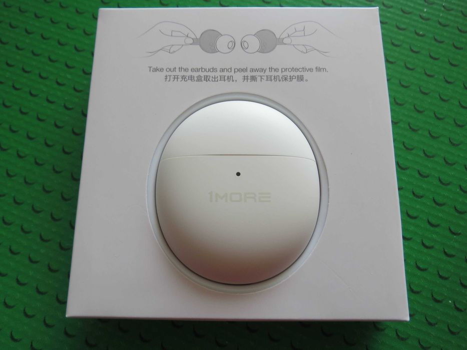 1MORE ComfoBuds Mini Bluetooth 5.2 QuietMax Hybrid ANC Earbuds