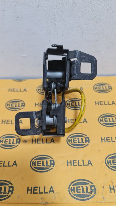 Broasca capota activa stanga Maserati Grecale 670157764