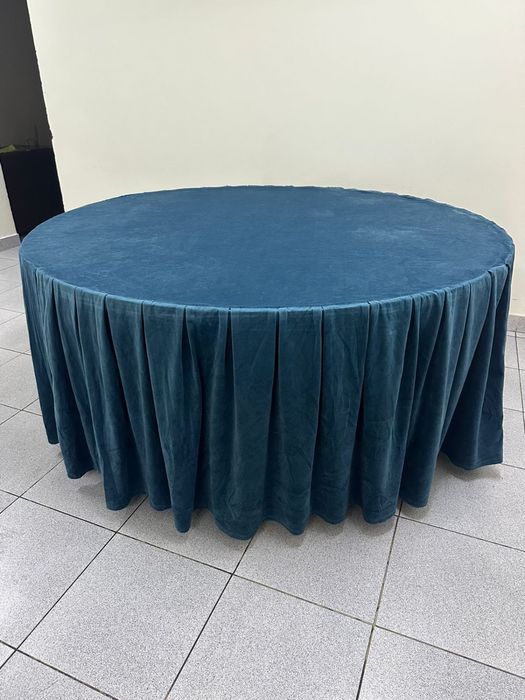 Продам чехолдля стуля и скатерт