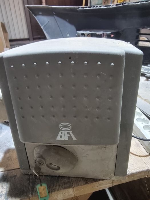 Автоматическии ворота , механизм