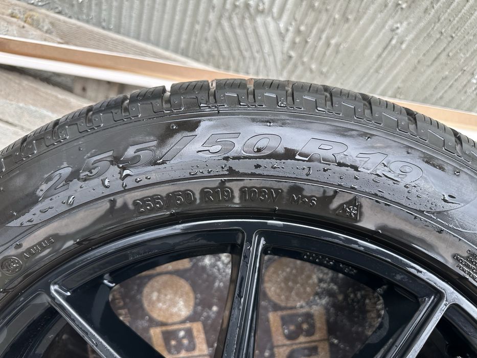 Джанти с зимни гуми 245/40/19