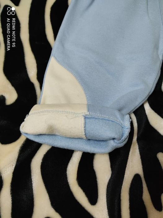 Продам детские костюмчики