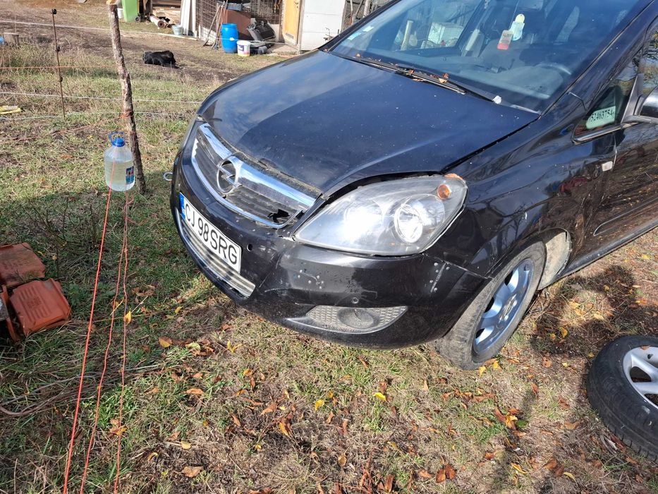 Opel Zafira B 2013