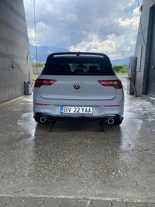Volkswagen Golf 8 GTI 245 CP