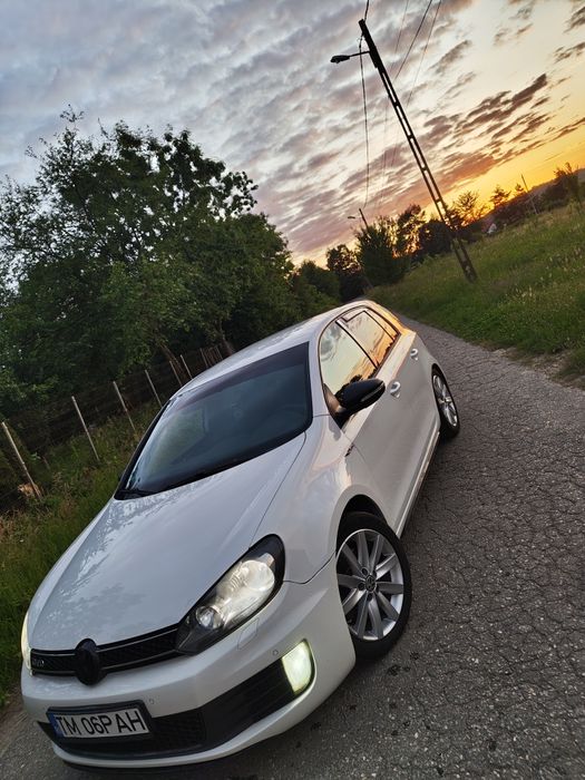 VOLKSWAGEN Golf 2011 — imagine 2