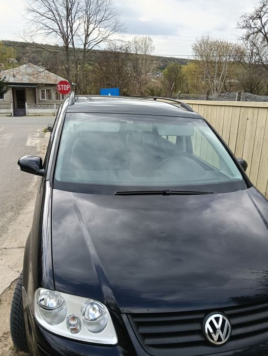 VOLKSWAGEN Touran 2005 — imagine 3