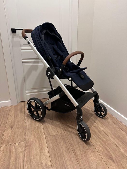 Продам коляску Cybex