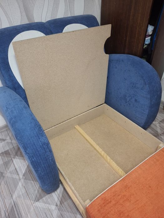 Диванчик детский