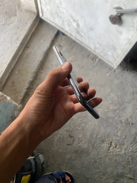 Iphone XS MAX sotiladi