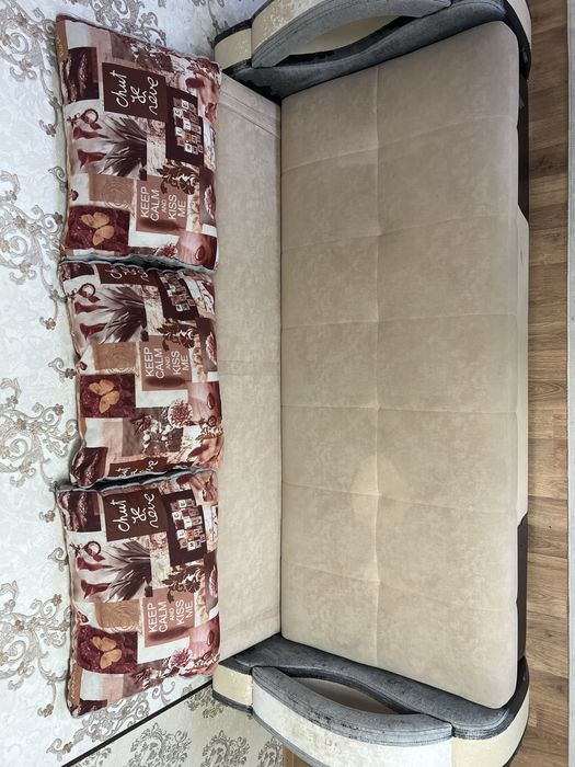 Продается диван б/у